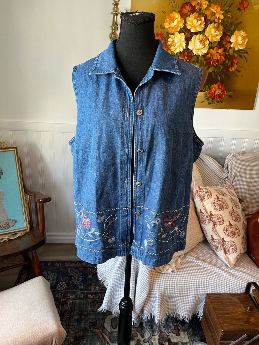 TanJay Blue Denim Button-Up Jean Jacket Vest with floral Embroidery - Size Large